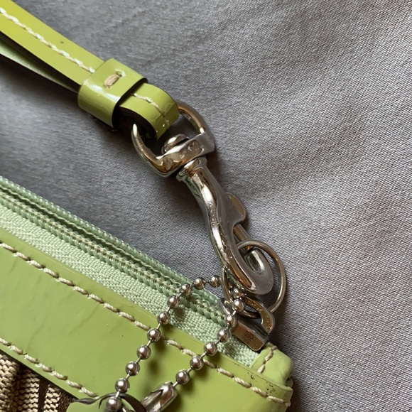 Coach green and tan wristlet - Picture 5 of 10